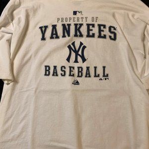 Majestic Yankees Baseball Tee- Men's XL